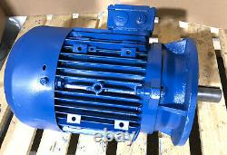 Brook 7.5kW (10HP) AC Electric Motor 2800RPM 2-Pole 3-Phase D132S Frame 38MM