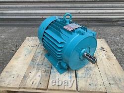 Brook Crompton 4kW AC Electric Motor 1440RPM 4-Pole 3-Phase D112 Frame