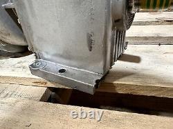 (Damaged feet) ABB/Bonfiglioli AC Electric Gearbox 197RPM Gear Reducer 3-Phase