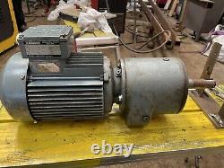 Electric Motor And Gearbox 106 rpm 2.2KW 3Phase