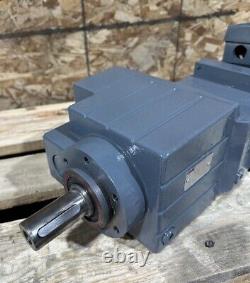 Lenze 3-Phase Electric Motor VERY SLOW 13RPM Gearbox Gear Reducer 267Nm 0.37kW