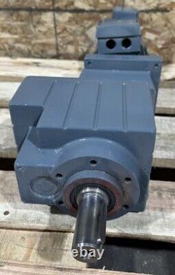 Lenze 3-Phase Electric Motor VERY SLOW 13RPM Gearbox Gear Reducer 267Nm 0.37kW