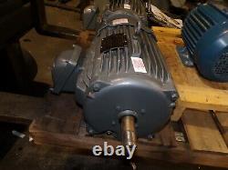 New Baldor 10 HP Ac Electric Haz Loc Motor 215t 575 Vac 1765 RPM Tefc Em7170t-5