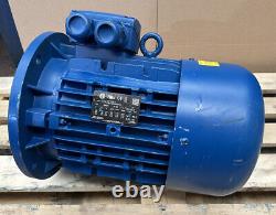 Pujol 5.5kW (7.5HP) AC Electric Motor 1470RPM 4-Pole B5 132S Frame IE3 400/690v