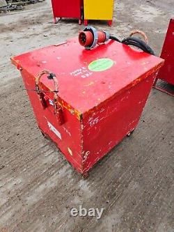 Red 10 KVA 3 Three phase 400 110 volt Electrical Site Transformer £150+vat TR8