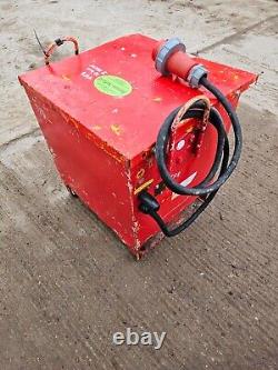 Red 10 KVA 3 Three phase 400 110 volt Electrical Site Transformer £150+vat TR8