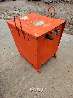 Red 15 KVA 3 Three phase 400 110 volt Electrical site Transformer £250+vat T17