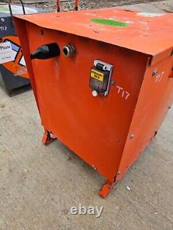 Red 15 KVA 3 Three phase 400 110 volt Electrical site Transformer £250+vat T17