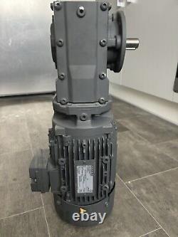 Siemens Electric Motor 2KJ3501-1DC23-4FU1-Z / 400v