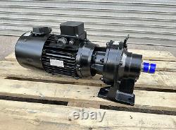 Sumitomo 3-Phase Electric Motor Gearbox 4kW Gear Reducer Straight Drive 241RPM