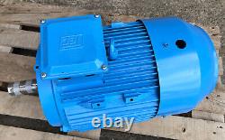 TEC 22kW 2-Pole 2940RPM AC Electric Motor 180M B3 Foot 400/690v 48mm Shaft