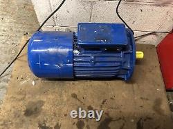 Three Phase Squirrel Cage Electric Motor 7.5 kW 4-pole 1500 rpm 50 Hz 400 V